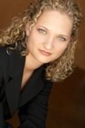 Эдриэнн Вэйд