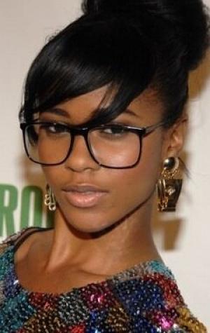 Симона Бэттл