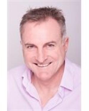 Росс Стоукс