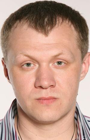 Артем Ларионов