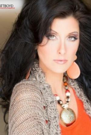 Бриттани Дэниэл