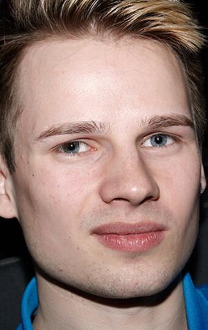 Камик Уокер