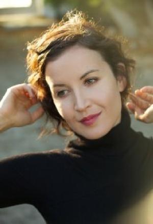 Ария Элперт Аджани