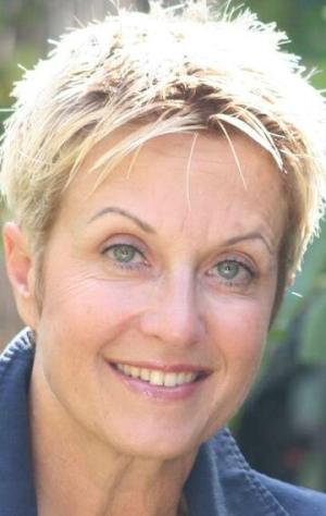 Авирама Голан